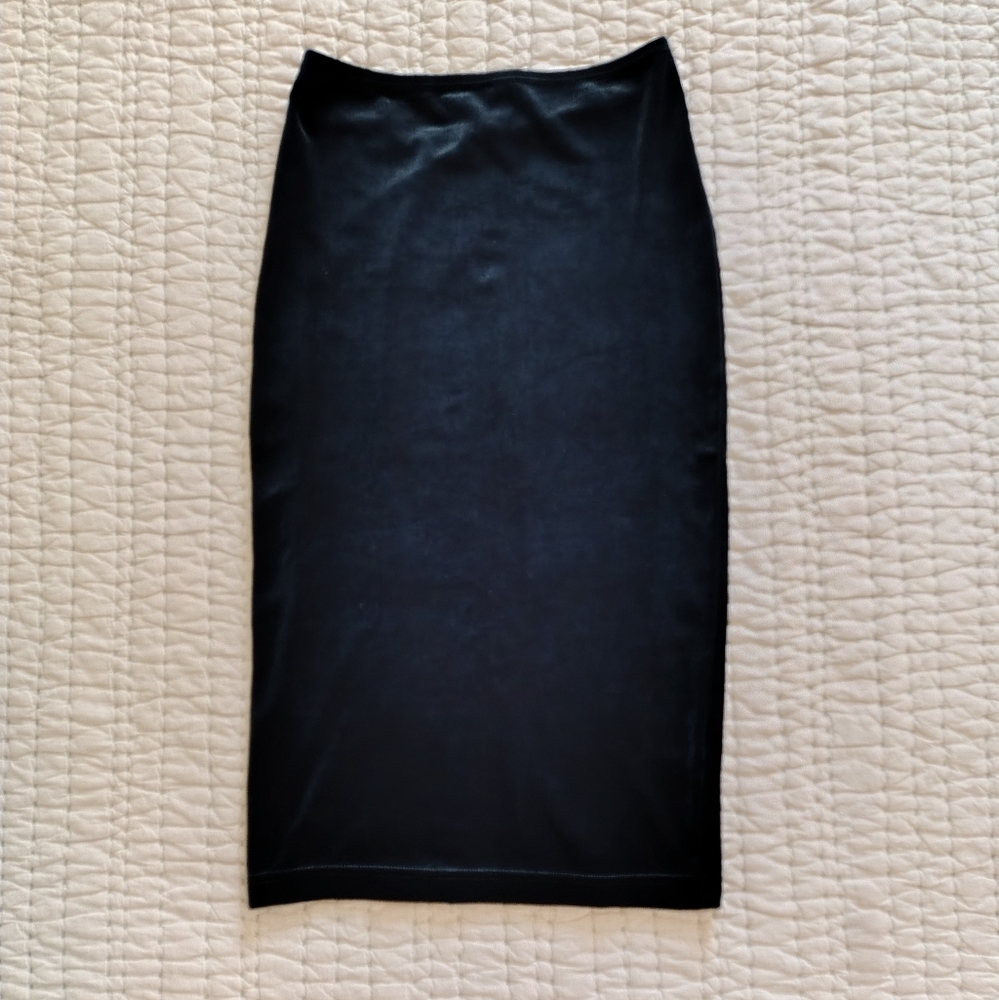 American Apparel Classic Black Pencil Skirt